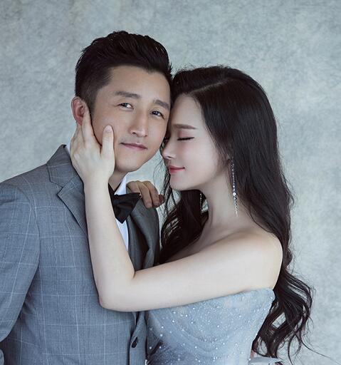 冉莹颖和皱市明怎么认识的