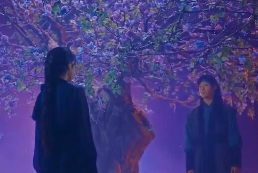 德鲁纳酒店萤火虫是谁