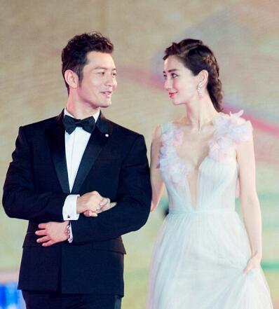 黄晓明和baby怎么回事