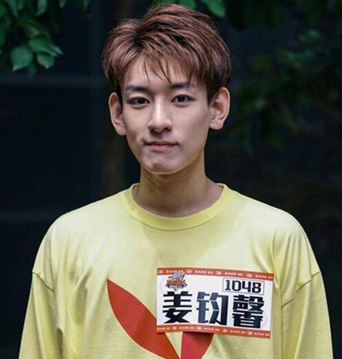 我要打篮球姜钧馨资料年龄介绍