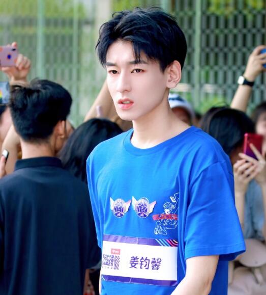 我要打篮球姜钧馨资料年龄介绍