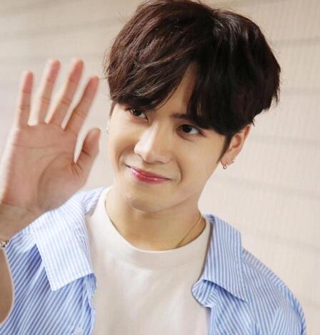 王嘉尔质问私生