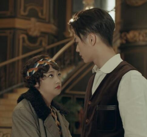 烈火军校曲曼婷跟谁了