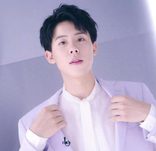 演员周奇现在哪所学校