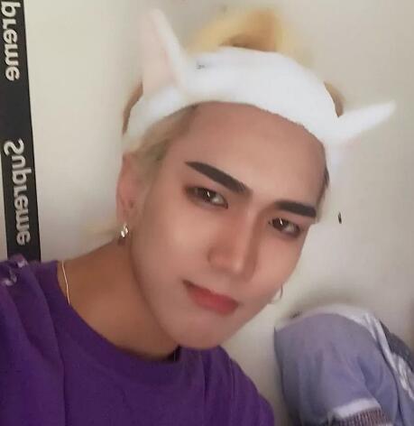 韩佩泉的妈妈去哪里了