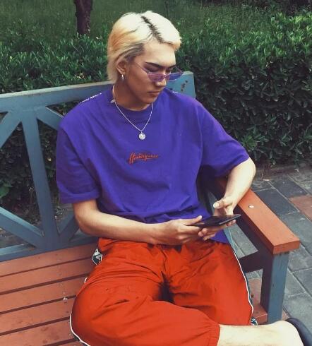 韩佩泉的妈妈去哪里了