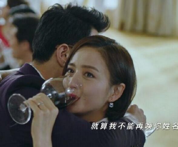 �����١����ݵĵ��Ӿ�����Щ