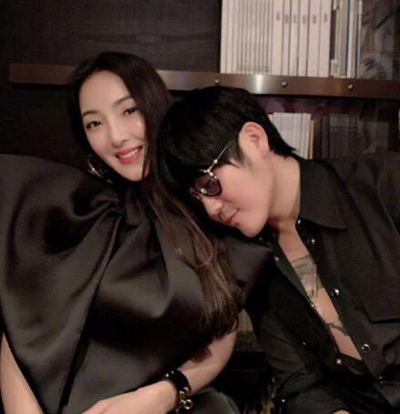 曹格吴速玲恋爱经过