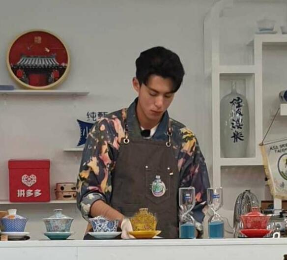 中餐厅新合伙人是谁