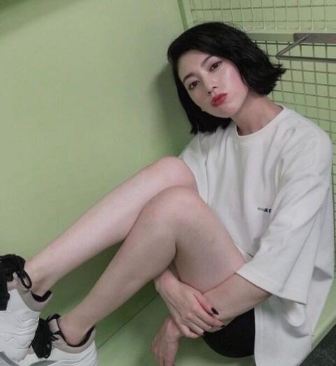 三吉彩花是不是混血