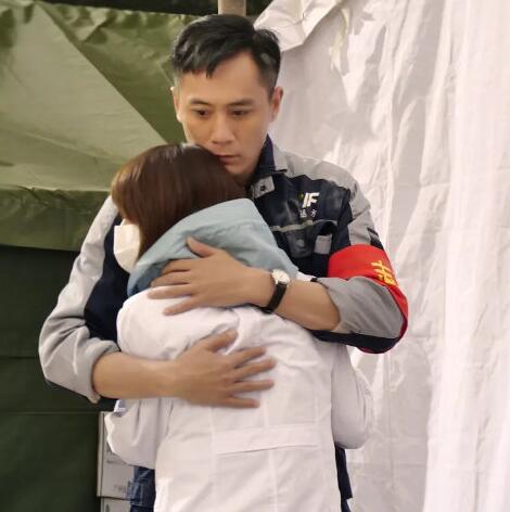 ��Զ��ҦԶϲ��˭