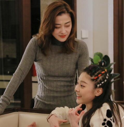 在远方姚远和刘爱莲什么关系