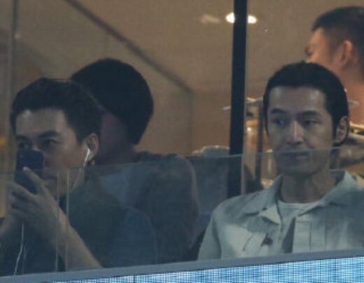 ����ͽ�����ʲô��ϵ