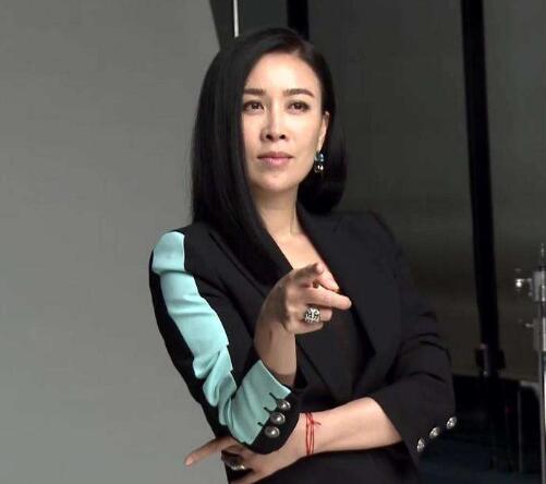 那英的性格是什么样的