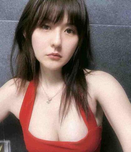 热依扎穿衣自由