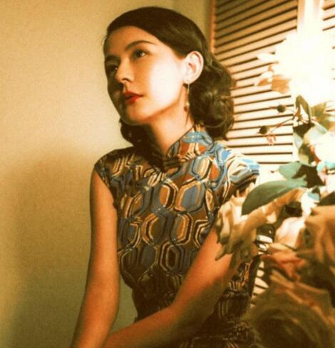 热依扎是什么民族