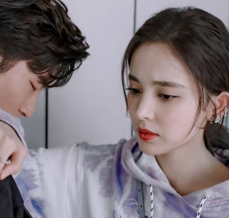 十年三月三十日靳燃袁莱有什么误会