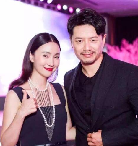 �պ�Ͷ��Ⱥ���ʲô��ϵ