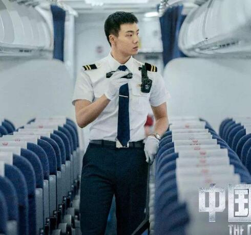 ���г��񳤽������