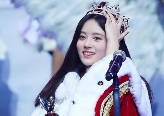 鞠婧祎唱歌胸罩掉下来无中生有