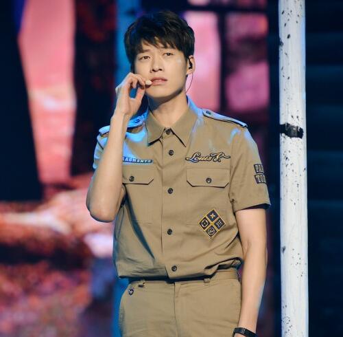 蒙面唱将4胡桃夹子是魏大勋吗