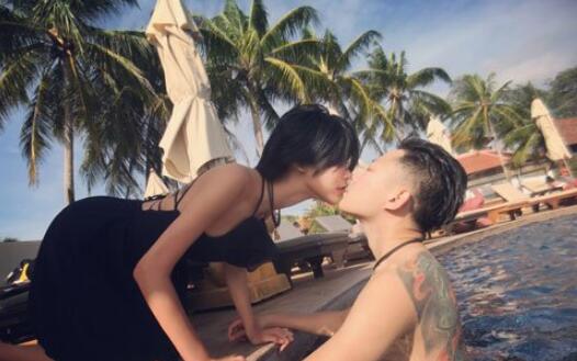 雅哥为什么和老王突然分手