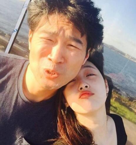 ��ѩ�����������˭