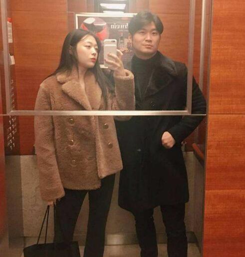 ��ѩ�����������˭