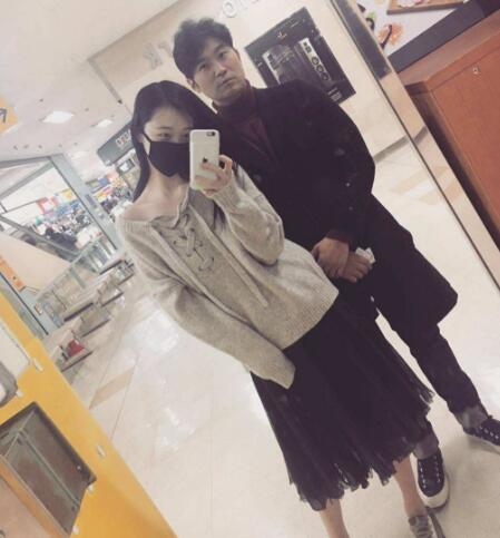 ��ѩ�����������˭