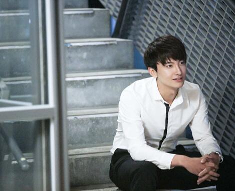 ��Ա���λţ����ѡ����˭