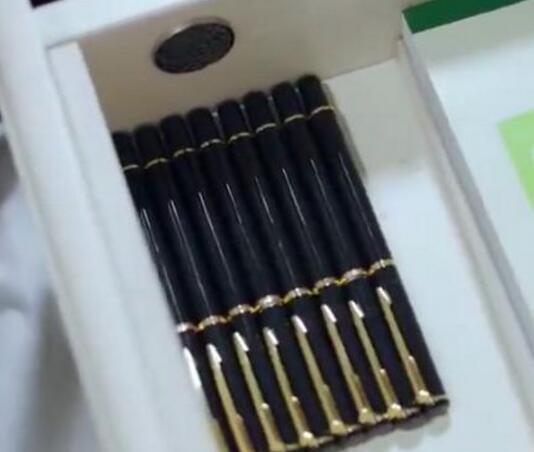 满满喜欢你左岸为什么买钢笔