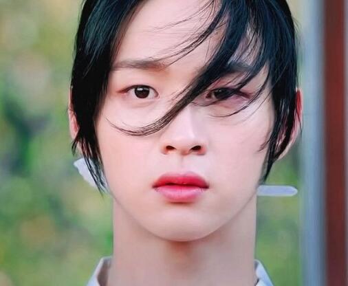 �̶���������˭