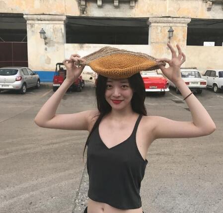 雪莉父母对她好吗