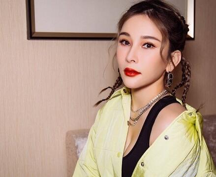 ���泪��4��è��̽�������