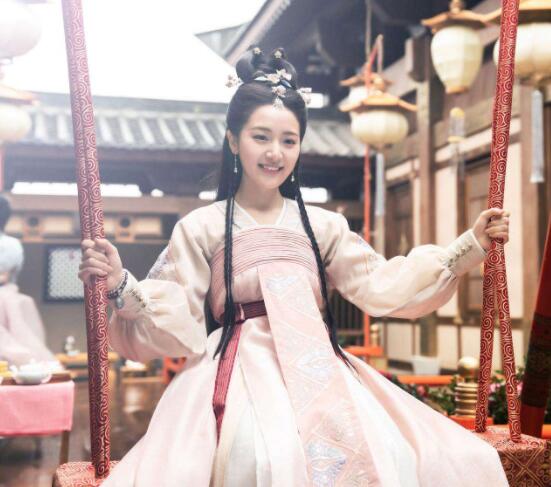 凌美仕怎么出道的