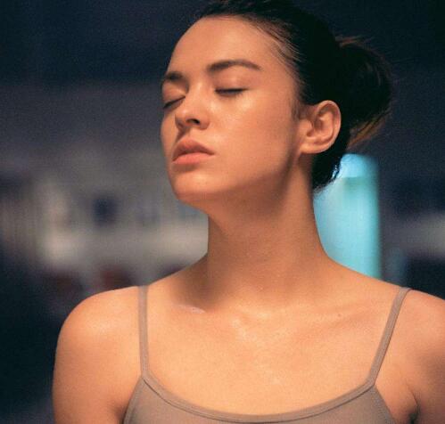 张榕容是混血儿吗