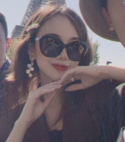 网红阿沁怎么那么有钱