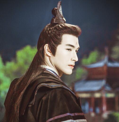 从前有座灵剑山王陆是欧阳商吗