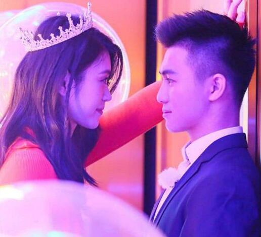 何猷君回怼网友