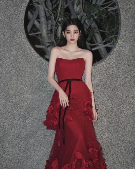 �𼦽�ŷ��������Ӱʦ�޾�����˭