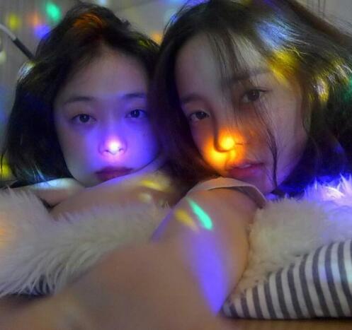 �ߺ�����ѩ��ʲô��ϵ