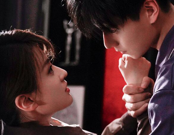 小风暴之时间的玫瑰小说叫什么